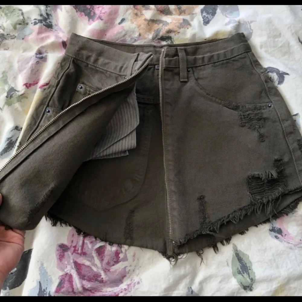 Carmar Olive Beatrice Zip Front Skirt